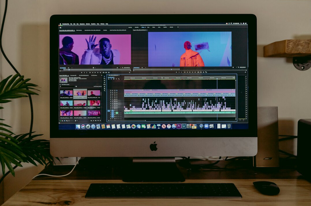 video editor cutting film